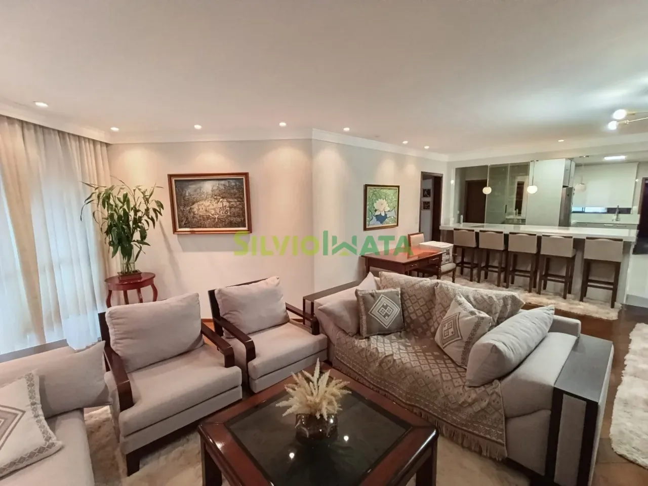 Apartamento à venda em Zona 01 Centro, Maringá - PR